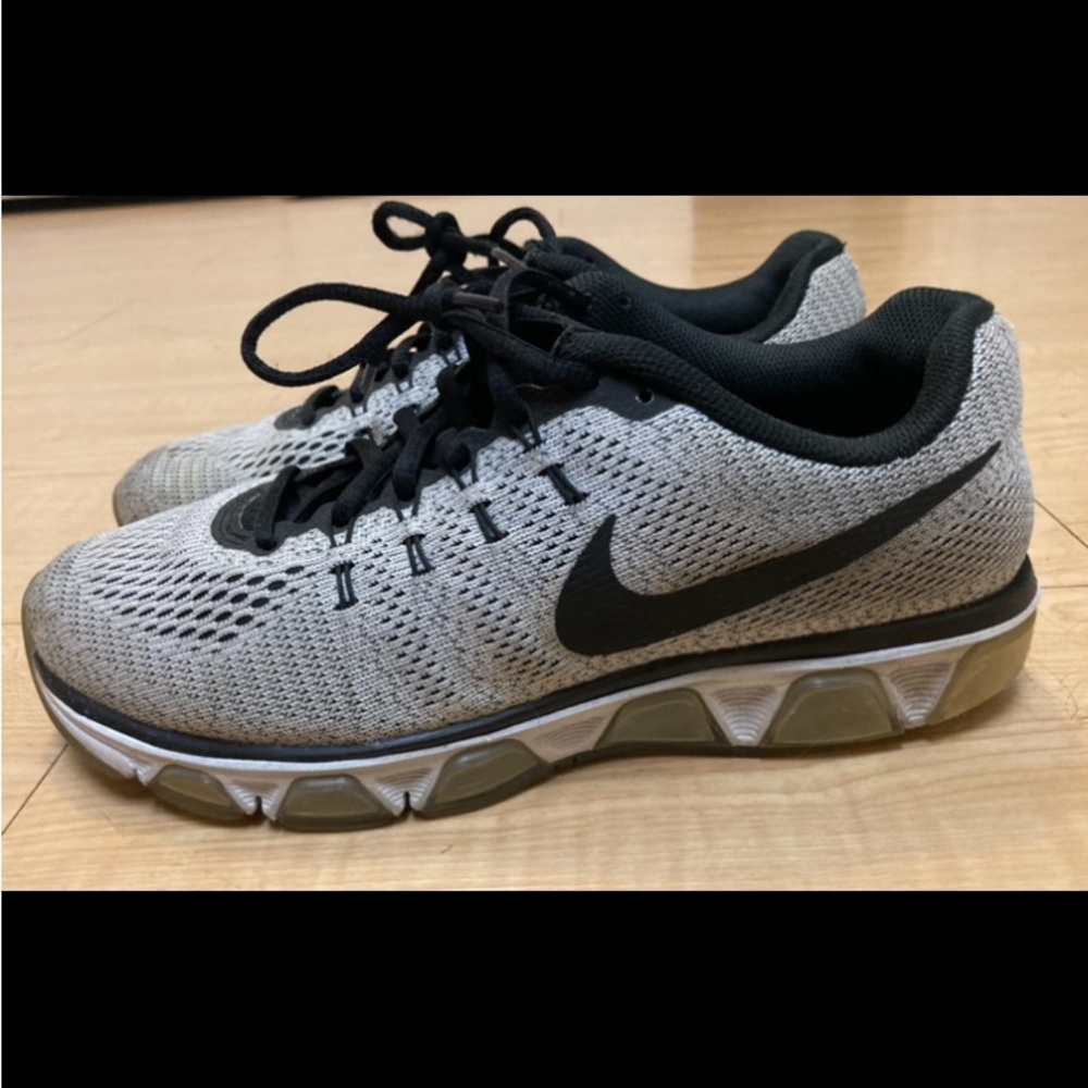 Nike air max fly knit Womens size 10